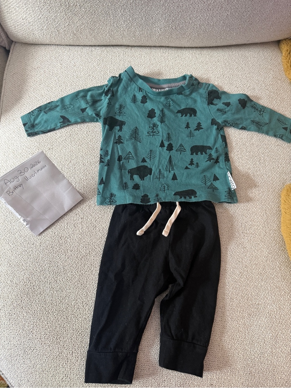 Green Woodland Bear Print Long-Sleeve Top for Kids